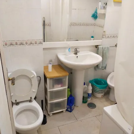 Station Costa Blanca Homestay *